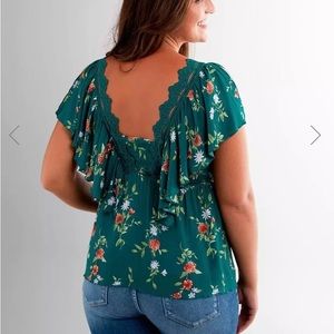 Like new Daytrip flutter sleeve top